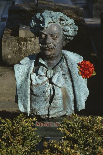 Busto de Andre Gill de Laure Coutan
